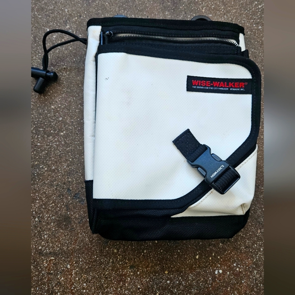 Wise-Walker Nomadic JAPAN - White Accessory Pocket Bag UNISEX